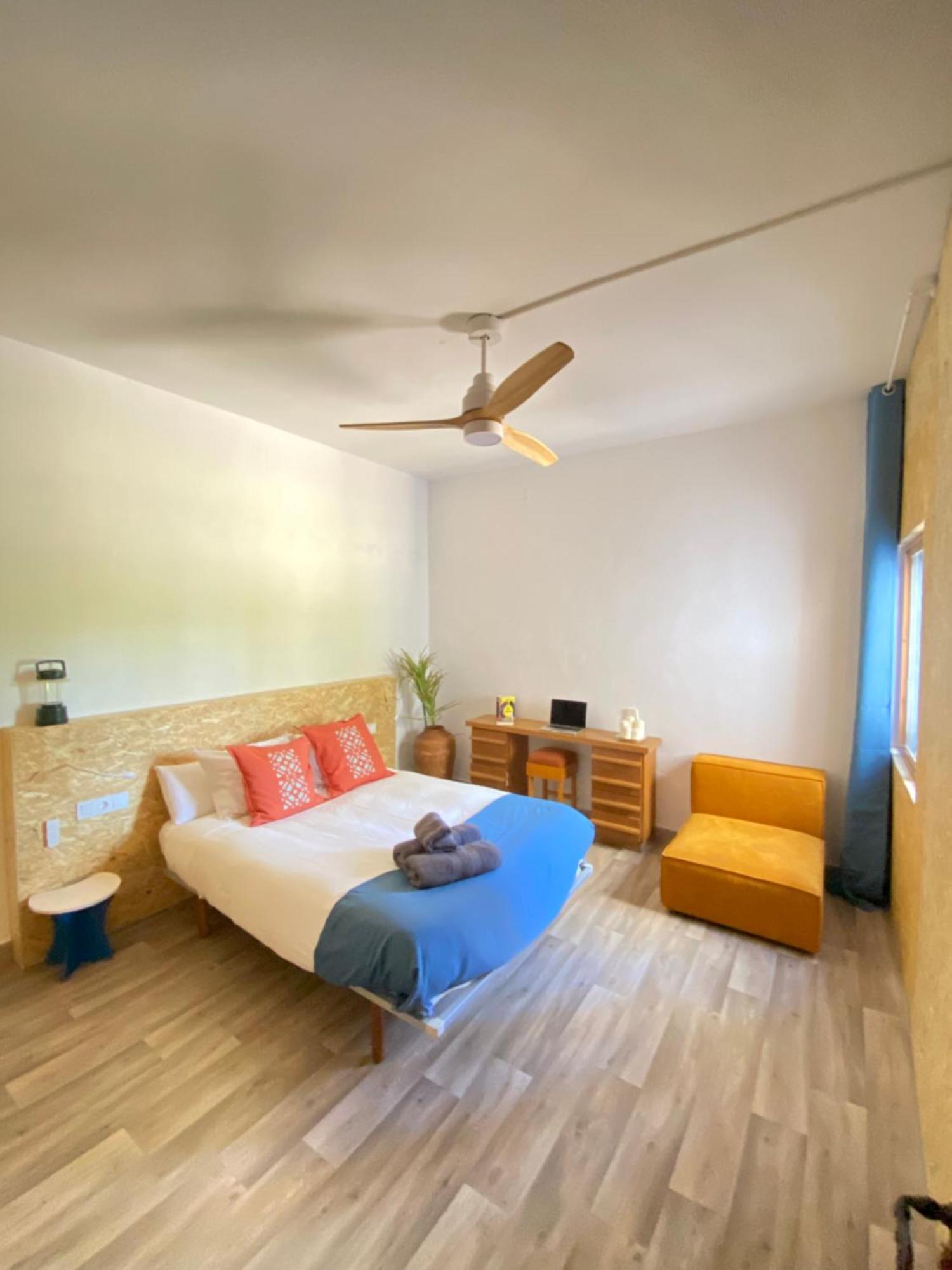 埃尔切Pink Lemon House住宿加早餐旅馆 外观 照片